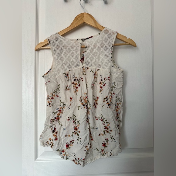 Floral Embroidered Tank Top in Cream - Picture 5 of 5